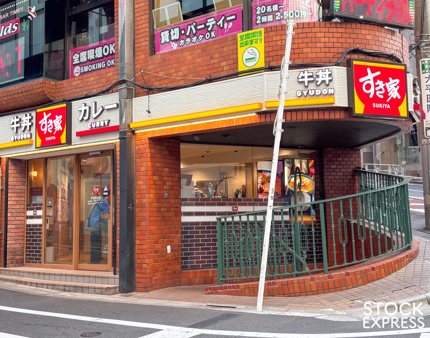 すき家 渋谷桜丘店 / 2025年8月30日. (C) STOCK EXPRESS. 撮影;SHUN
